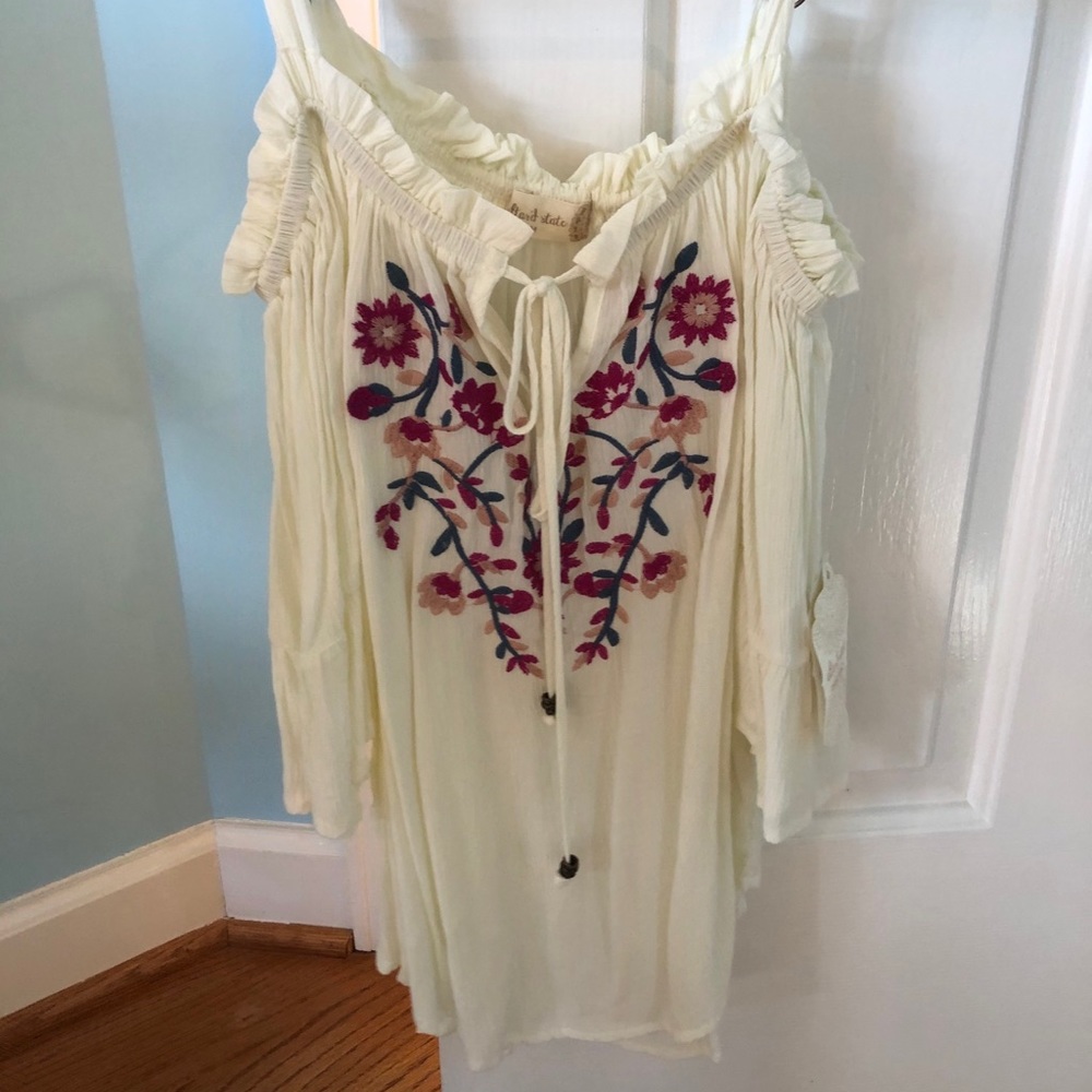 altard state off the shoulder top